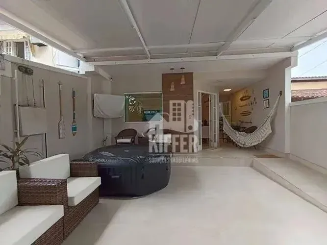 Casa com 3 quartos à venda, 180 m² por R$ 849.000 - Itaipu - Niterói/RJ