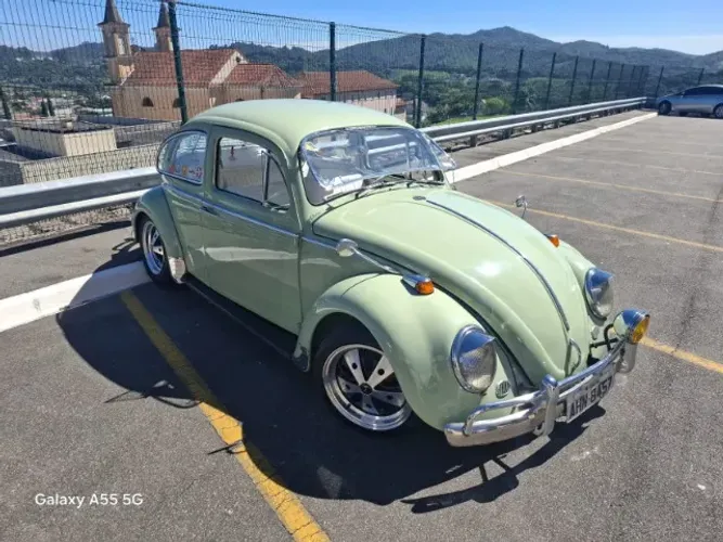 FUSCA VERDE CARIBE COM SAFARI 1968 PLACA PRETA 90%