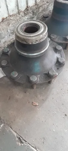 Cubo dianteiro Caminhao Volvo FH 