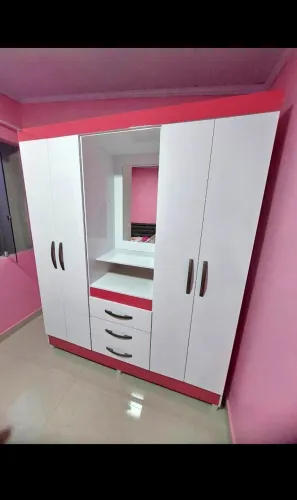 Guarda Roupa Casal Rosa