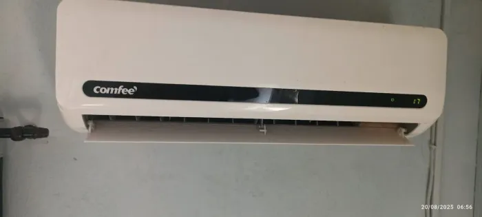 Evaporadora Comfee 12 mil BTUs.