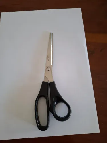 Tesoura para Costura - Aço Inox - Cabo Emborrachado
