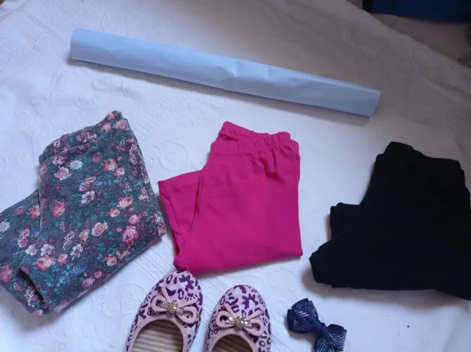 Lote de roupas infantis - 6 Calças Leggins  6 anos Por 14 reais cada
