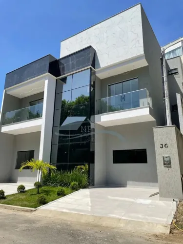 Campo Grande-Mansões da Prata-Casa duplex-planejados- placa solar/cooktop-452m²