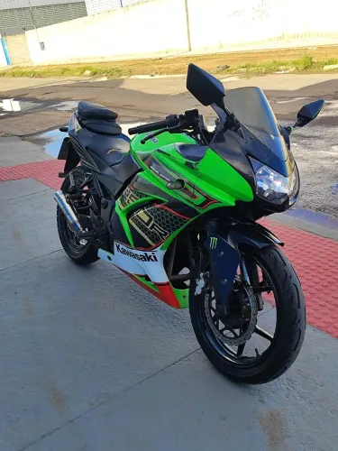 Motos Kawasaki Ninja no Brasil Kawasaki Ninja250
