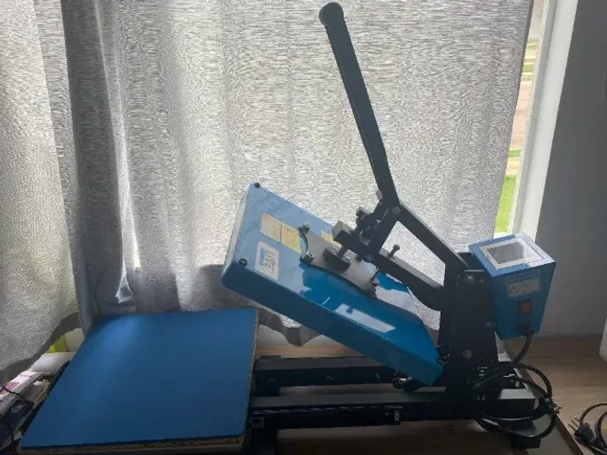 Prensa Térmica Plana 38x38 C/ Gaveta e Amortecedor LIVE