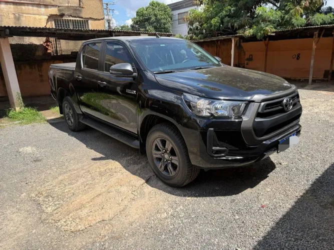 Toyota Hilux CD SR 4X4 2.8 TDI Diesel Aut. 2024