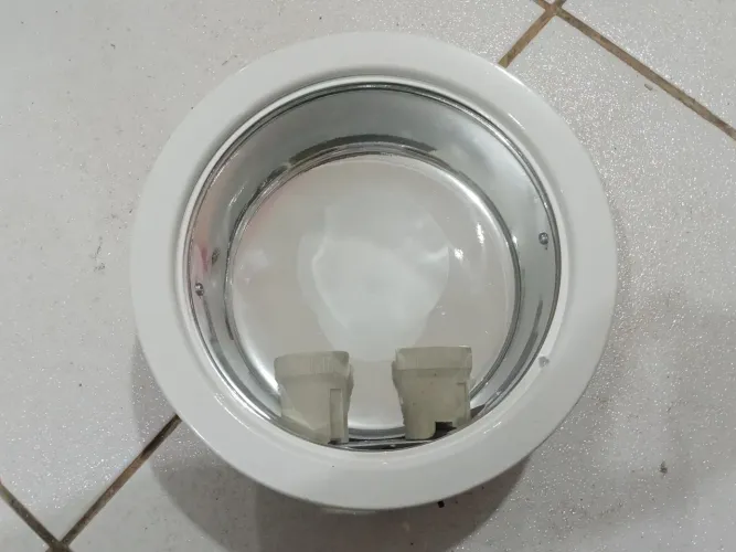 Luminária de Embutir com Vidro 2 Lâmpadas <br><br>Lâmpadas