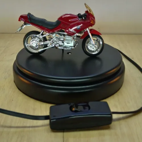 Expositor giratório para miniaturas 