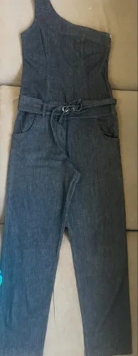 Macacão em jeans preto