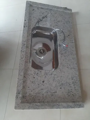 Conjunto Pia, cuba, torneira, bancada e divisória NOVOS