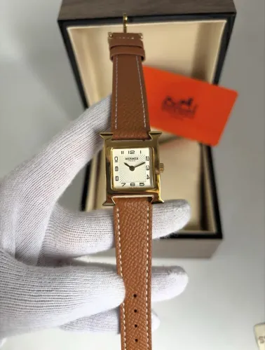 Relógio HERMES Q