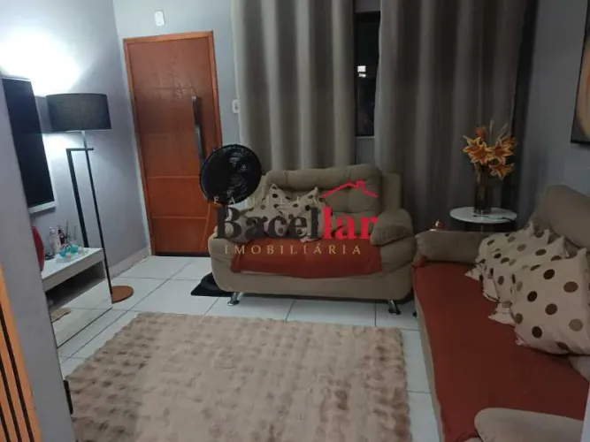 Apartamento : Padrão / Residencial / Olaria