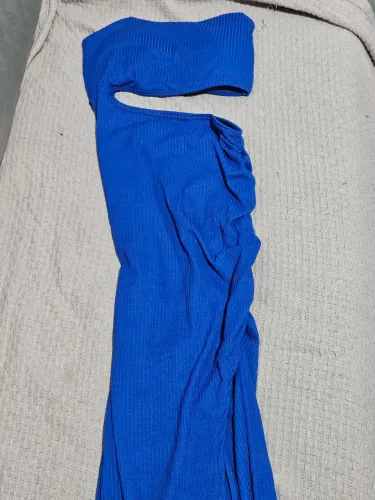 Vestido Azul Tubinho com Decote