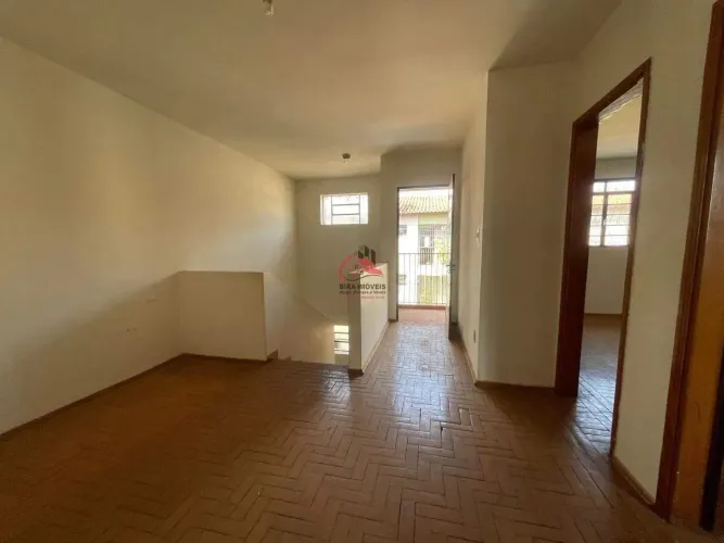 CASA SOBRADO BAIRRO MERCÊS