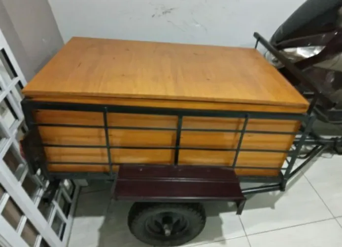 Carroça pra moto podendo ser adaptada pra carro