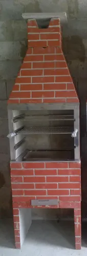 Churrasqueira Tijolinho 4 espetos