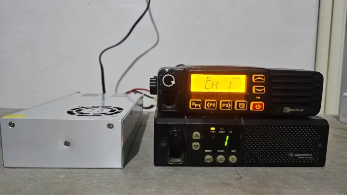 Rádios UHF