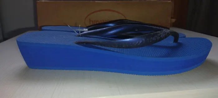 Chinelo Havaianas plataforma para tratar fascite plantar 