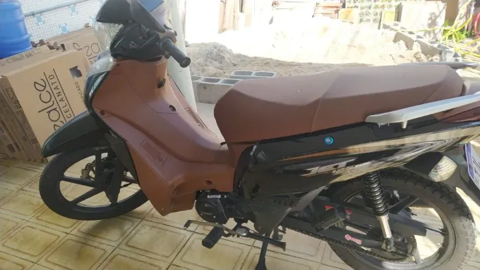 Moto Shineray jet