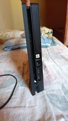 Vendo PS4 seminovo