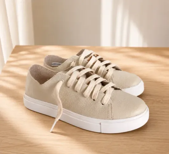 Tênis Mr. Cat Couro Cadarço Basic Off White - Novo