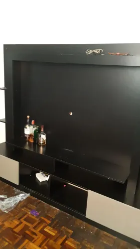 Rack com painel integrado