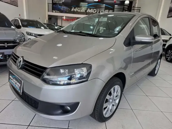 Volkswagen Fox 1.0 MI Total Flex 8V 5P 2013