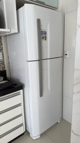 GELADEIRA ELECTROLUX- 475 litros
