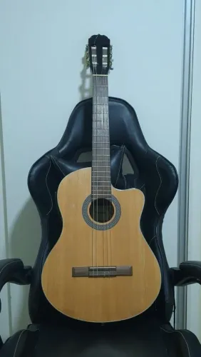 VIOLÃO SHELBY PREÇO NEGOCIÁVEL- USADO, FALTANDO UMA CORDA