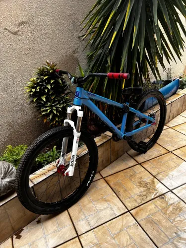  Bicicleta gios DJ