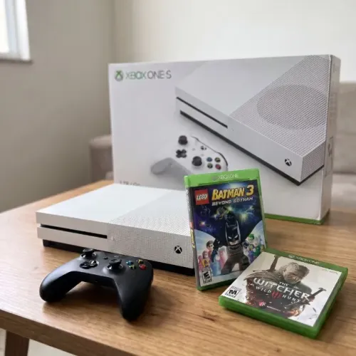 Xbox One S 1TB Mídia Física Impecável + 2 Jogos + Controle Original + 3 Meses Garantia