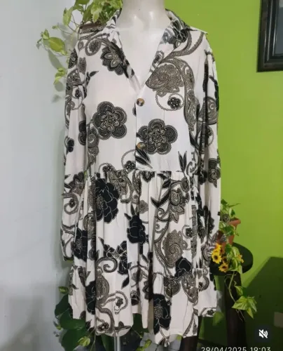 Lindo Vestido Chemise em Viscose - Tamanho P/M.