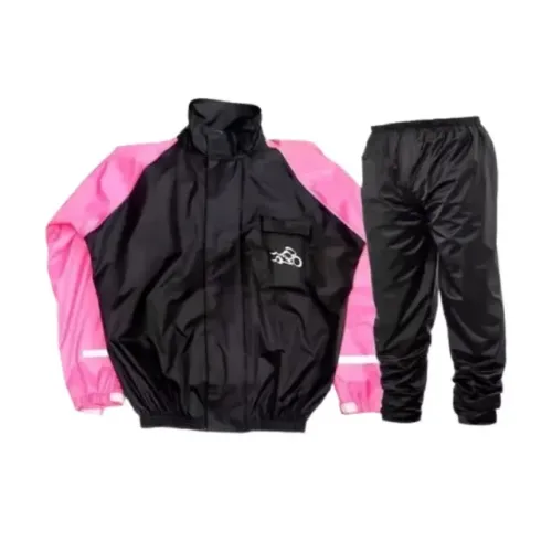 Capa de chuva, tamanho P, marca P&B, Nylon