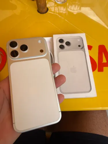 iPhone 17 pro Max 256