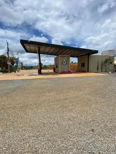 Casa em condomínio no lago Corumbá lV
