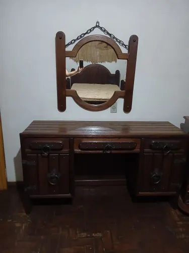 Lindo Conjunto Rústico em Madeira Maciça - Estilo Colonial / Farmhouse