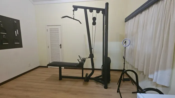 Puxada 2x1 Lion Fitness novissima!