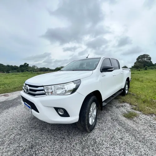 Toyota Hilux CD SR 4X4 2.8 TDI Diesel Aut. 2017