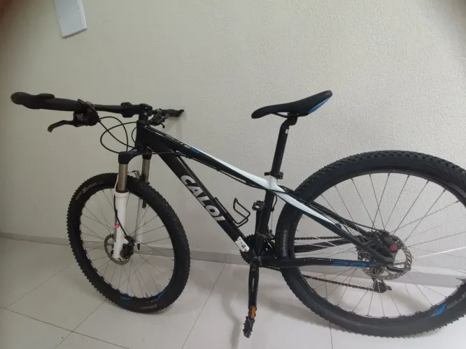 Bicicleta Caloi elite 10 aro 29 em excelente estado