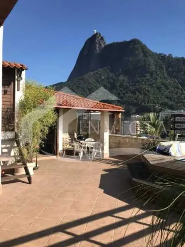 Cobertura Duplex Exclusiva à Venda no Humaitá