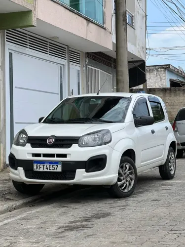 Fiat Uno Attractive 1.0 EVO Fire Flex 8V 5P 2021