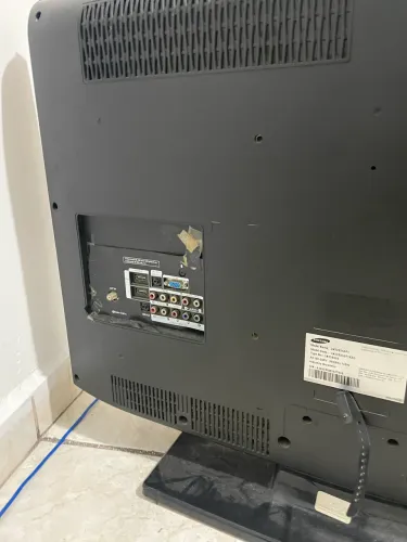 Vende-se Tv Samsung 32 polegadas - NÃO É SMART