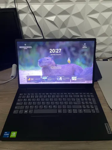 Lenovo V15 i5-1135G7 GeForce MX350