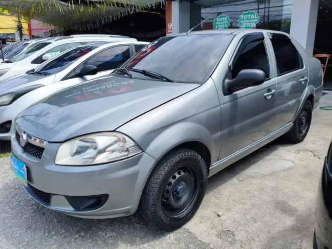 Fiat Siena Attractive 1.4 Fire Flex 8V 4P 2013