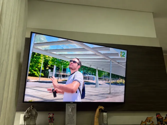 TV 49 Polegadas - TCL - Doação 