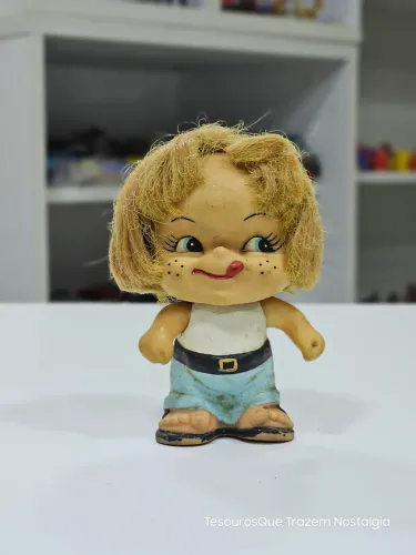 Bonequinha em Vinil Antiga 10cm