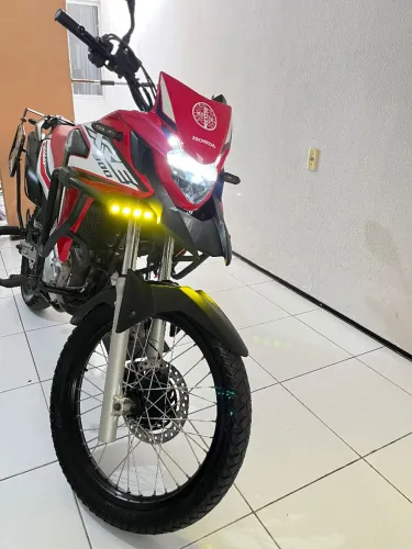 Vendo XRE 300 Rally 2020/2021 ?