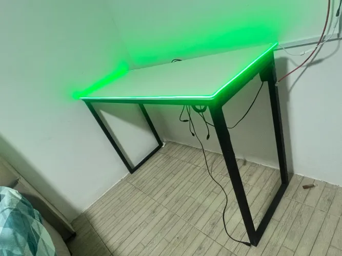 MESA INDUSTRIAL COM LED