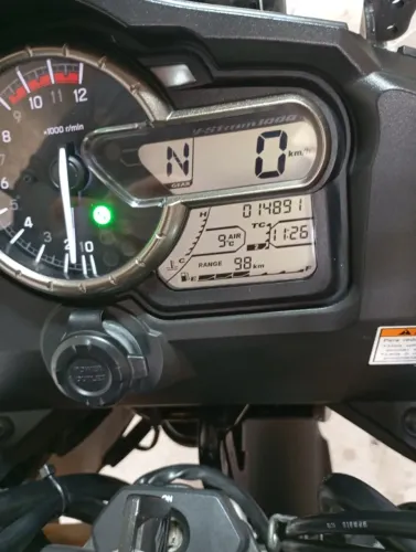 Suzuki vstrom dl 1000, ano 2017, zerada mesmo, baixa kilometragem